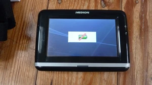 Medion GoPal MD 96240 Navi und Handbuch - Made in Germany - Bild 1 von 2