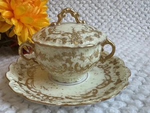 Antica tazza brodo francese con coperchio e piattino 金彩 法国 盖碗 老瓷器 rococò - Foto 1 di 17