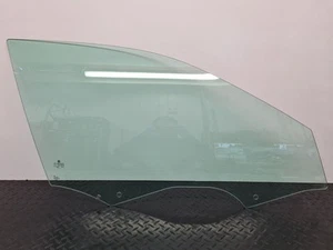 SKODA SUPERB MK3 (3V) 2023 ESTATE RIGHT FRONT DOOR DROP GLASS CLEAR 3V0845202 - Picture 1 of 9