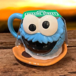 NEUERSCHEINUNG Sesamstraße Krümelmonster Keramik Tasse und Teller Set Neu mit Etikett - Bild 1 von 6