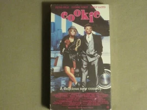 COOKIE (1989) VHS SUSAN SEIDELMAN NORA EPHRON PETER FALK DIANNE WIEST SEALED! - Picture 1 of 6