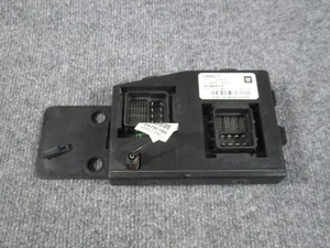 2009-2012 Chevy Colorado GMC Canyon BCM Body Control Module 15886073 - Picture 1 of 10