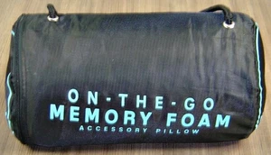 Cuscino da viaggio/campeggio in memory foam 14"x19" con borsa da viaggio: usato-inutilizzato - Foto 1 di 3