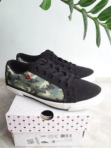 UGG I Heart Lace Up Glitter Camo Big Kid 3 (NEW) Free Shipping - Picture 1 of 10
