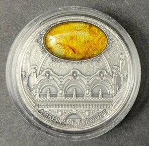 Moneda de plata Niue Baroque 2016 serie de arte ámbar de $5 acabado antiguo de 2 oz - Imagen 1 de 3