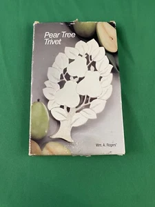 Vintage Wm A Rogers Birnbaumuntersetzer versilbert mit Original Box, Oneida NOS - Bild 1 von 7