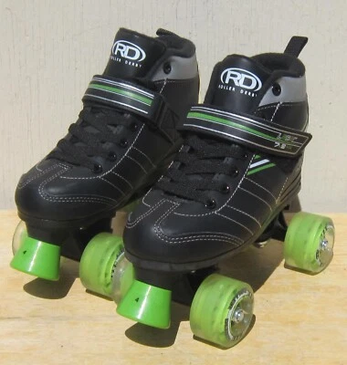 ROLLER DERBY LASER 7.9MX ROLLER SKATES Mens/Boys U.S. size 4 NEW! - Image 1 of 4