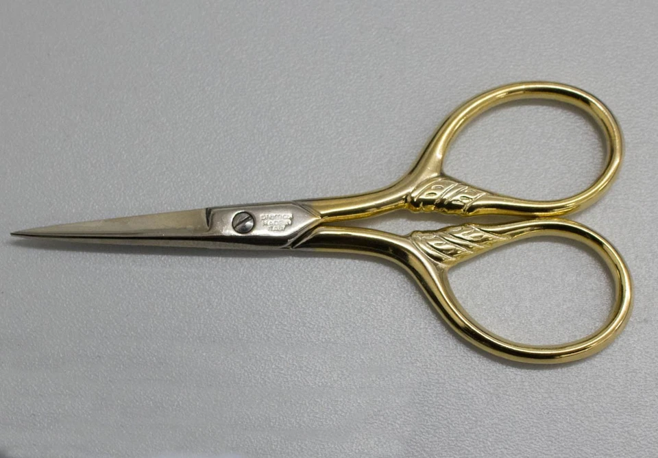 Premax Stickschere 90mm (3,5 Zoll) (Schneiderschere, Nähschere goldfarben) - Bild 1 von 1