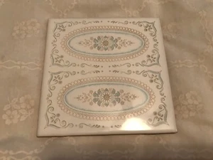 pretty Tile Trivet with Ceramic Feet - Picture 1 of 4