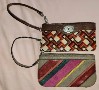 Carteras Fossil pequeñas con cierre de cremallera con correa para muñeca billeteras multicolores  Foto 1 de 4
