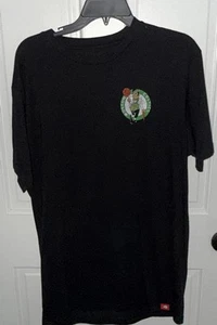 Boston Celtics T-shirt NWOT Size xl Sportique Men’s - Picture 1 of 4