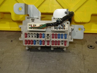 Nissan Murano 2003-2007 OEM interior bloque de fusibles caja panel 03 04 05 06 07 Foto 1 de 4