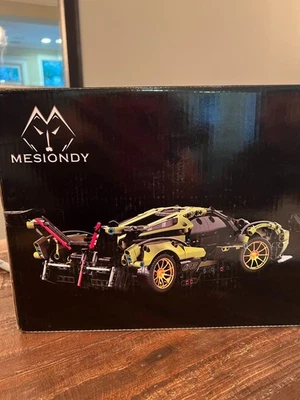 Mesiondy Green Sports Car (New in box) - Image 1 of 3