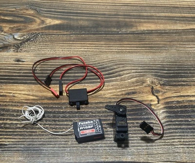 Futaba RC Vintage Electronics Set – Receiver, Crystal, Servo, Harness - Image 1 of 4