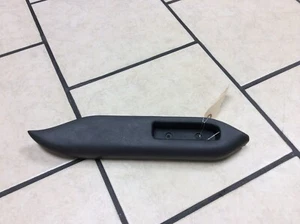 New OEM 91-94 Chevrolet S10, GMC S15 Sonoma Driver Rear Door Armrest 15634796 - Picture 1 of 3