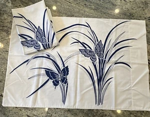 Coppia federe per cuscini Burlington blu farfalla su percalle bianco vintage anni 80 - Foto 1 di 7