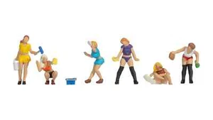 HO Scale People - 15947 - Sexy Carwash - Picture 1 of 1