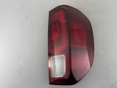 OEM | Luz trasera halógena Honda Ridgeline 2017-2020 (derecha/pasajero) Foto 1 de 4