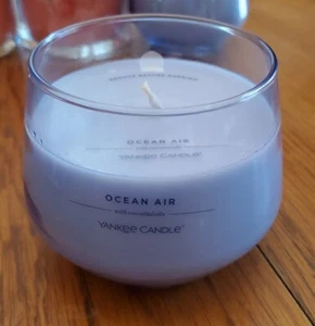 Yankee Candle Company OCEAN AIR With Essential Oils 10oz Candle signature style - Picture 1 of 3