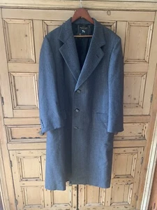 Hart Schaffner Marx Overcoat Herringbone Charcoal Gray USA 42 Regular - Picture 1 of 10