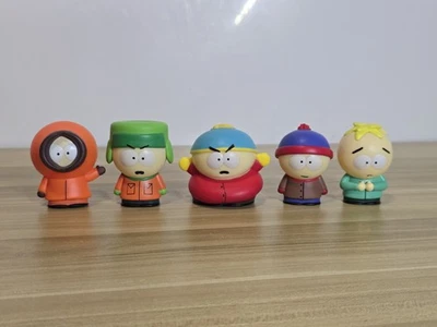 Conjunto de figuras de vinilo de autobús escolar primario South Park paquete X5 2,5" socios de comedia Foto 1 de 4