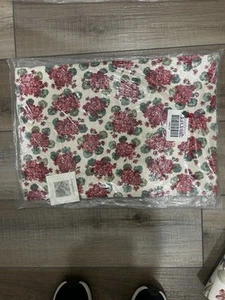 Longaberger Basket Geranium Placemats set of 2 NEW floral fabric - Picture 1 of 1