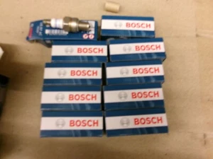 LOT OF 10 BOSCH SPARK PLUGS 0242035503 - Picture 1 of 1