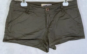 Jolt Green Cotton Stretch Wee Cuff Chino Shorts Junior Womens Sz 11 EUC - Picture 1 of 9