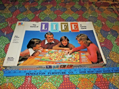 VTG 1981 THE GAME OF LIFE Milton Bradley Board Game Complete - Image 1 of 4