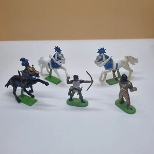 Vintage 1971 Diecast Britains Knights Figure Horse Bundle Archer - Picture 1 of 7