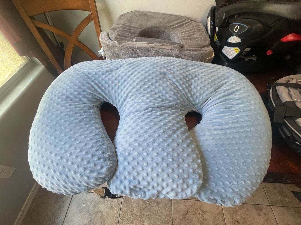 Blue Dimpled Twin-z Multi Use Feeding Pillow. Used-good Condition. - Image 1 of 1