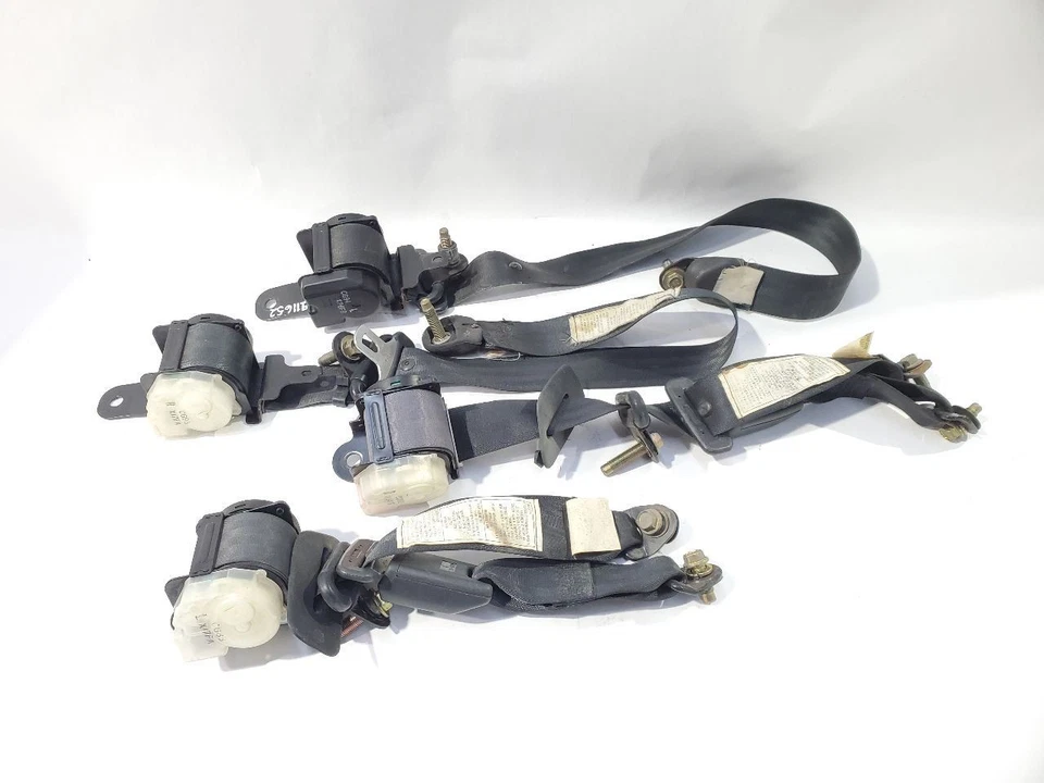 Nissan 240SX 1995 OEM juego de 4 cinturones de seguridad delanteros y traseros  Foto 1 de 4