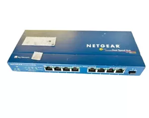 Netgear 8Port 10/100Mbps - Dual Speed Hub ( Model DS108) - Picture 1 of 2