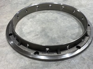 Anillo de carcasa de carga de barrena vertical John Deere HXE20534 nuevo - Imagen 1 de 6