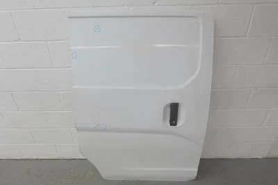 2015-2020 NISSAN NV200 RIGHT SIDE SLINDING DOOR W/0 GLASS PANEL COMPLETE (OEM) Foto 1 de 4