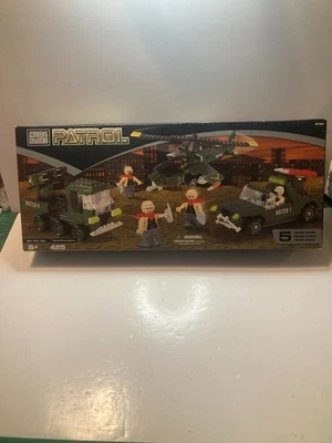 New 2002 Rare Mega Bloks Patrol 9732 Army Helicopter & Jeep Launchers 425 Pcs - Image 1 of 4