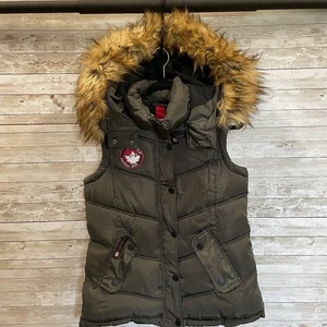 Canada Weather Gear Womens M Vest Puffer Green Full Zip Snap Removable Hood Fur - Picture 1 of 17