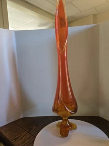 Jarrón oscilante Viking Drape Amberina 23,5 pulgadas de alto. UV Reactivo - Imagen 1 de 6