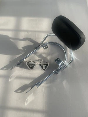 TRIUMPH BONNEVILLE T100/SE/SCRAMBLER (AIR COOLED) CHROME LOW SISSY BAR + RAIL - Image 1 of 4