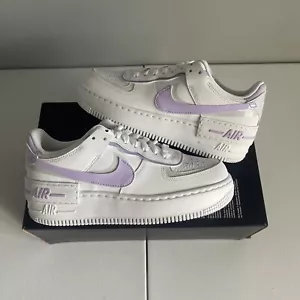 Nike Wmns AF1 Sombra Blanco Lila Mujeres Estilo de Vida Informal Zapatos Tenis FN6335-102 - Imagen 1 de 6
