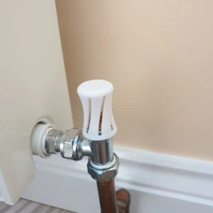 Spiraflo Radiator Valve Cover | Fits 20mm / 21mm Valves | Lockshield - Picture 1 of 3