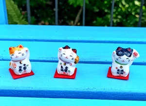 Minkaklecks 1x mini gato de la suerte amuleto de la suerte Winkekatze cerámica 35 mm - Imagen 1 de 3