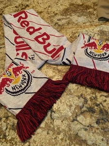 NEW New York Red Bulls 2014 Season Ticket Holder Winter Scarf Red Black Fringe - Picture 1 of 10