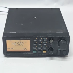 iCOM IC-R100 Wideband Communications Reciever HF/VHF/UHF TESTED WORKING NO CABLE - Picture 1 of 5