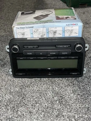 VW TOURAN 1.9 TDI SE MK1 1T BOSCH RCD 310 CD PLAYER 5P0035186B - Image 1 of 4