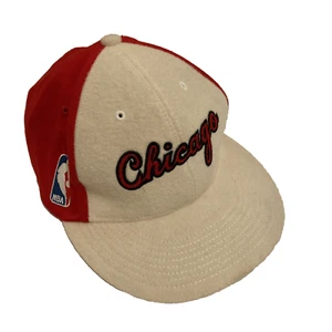 Nike Chicago Bull Hat Pro Swoosh Flex Size Range 7 1/8 to 7 3/8 - Picture 1 of 5