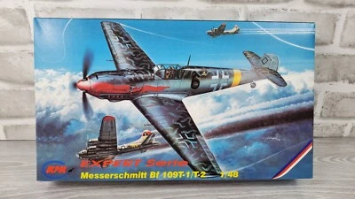 Kit modelo avión de combate alemán Messerschmittt Bf 109T-1/T-2 MPM 48023 1/48 #1 Foto 1 de 4