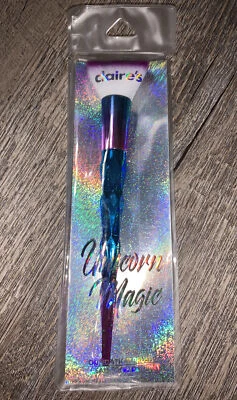Claire’s Rainbow Mermaid Unicorn Foundation Makeup Brush Foto 1 de 4
