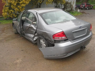 FORD FALCON LEFT TAILLIGHT BA SEDAN 10/2002-10/2005 - image 1 of 4