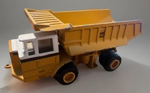 Camión de volteo hidráulico ERTL IH International Harvester Pay Hauler 1/25-6"" - Imagen 1 de 9